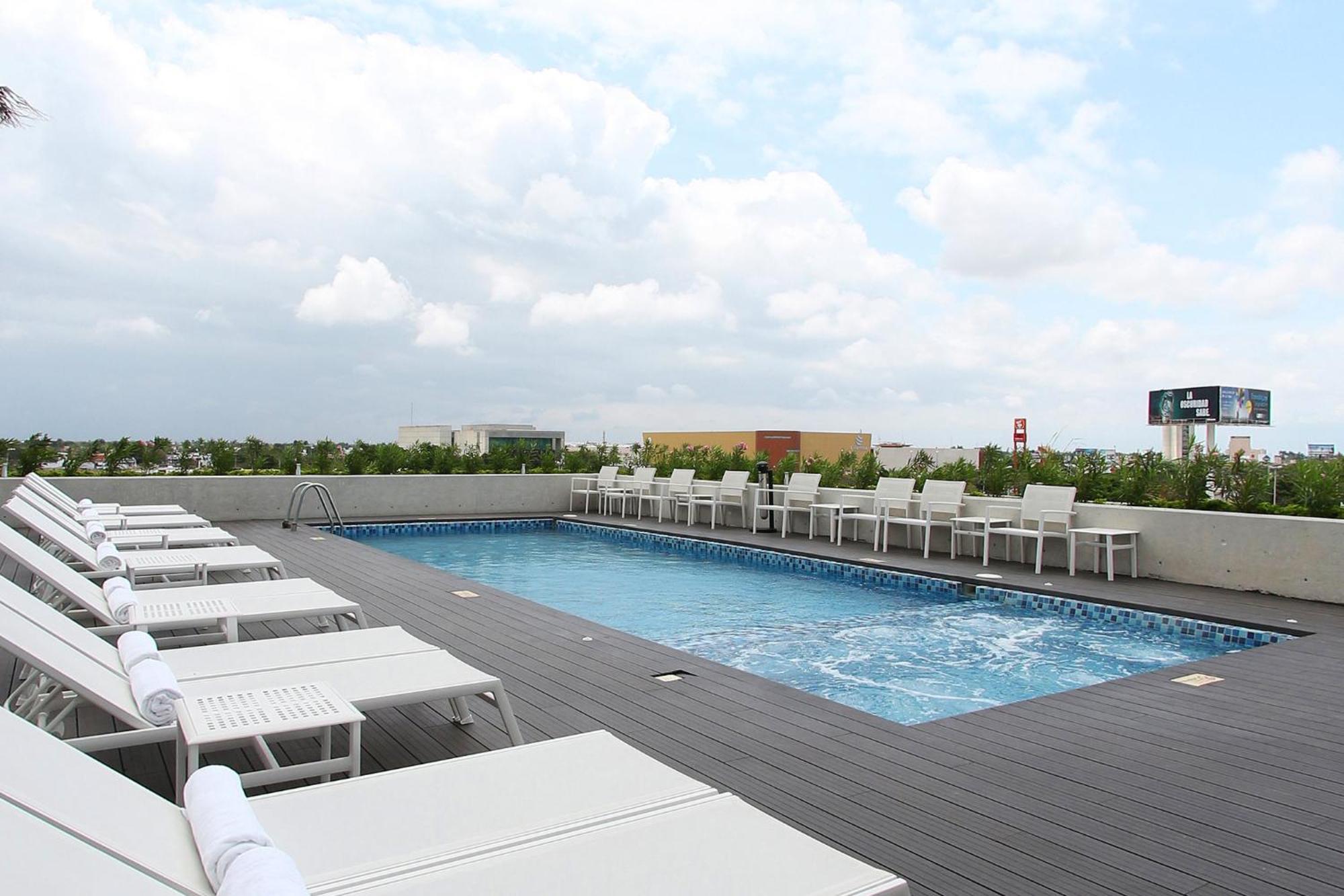 Fiesta Inn Мерида Экстерьер фото