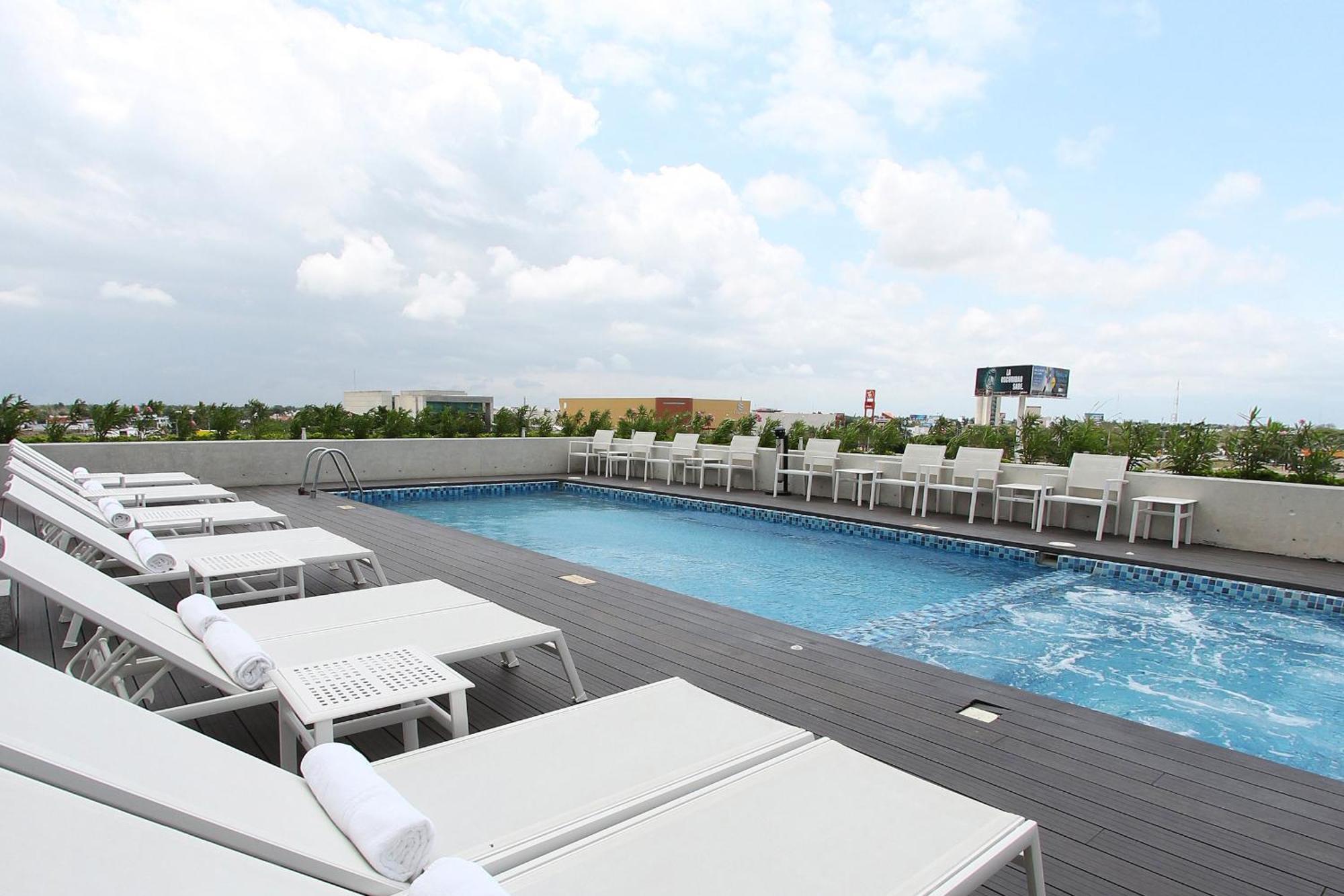 Fiesta Inn Мерида Экстерьер фото